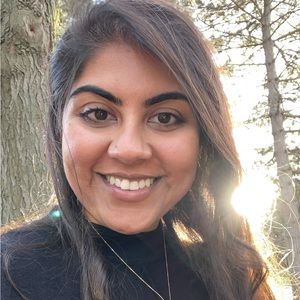 Meet your Posher, Noureen